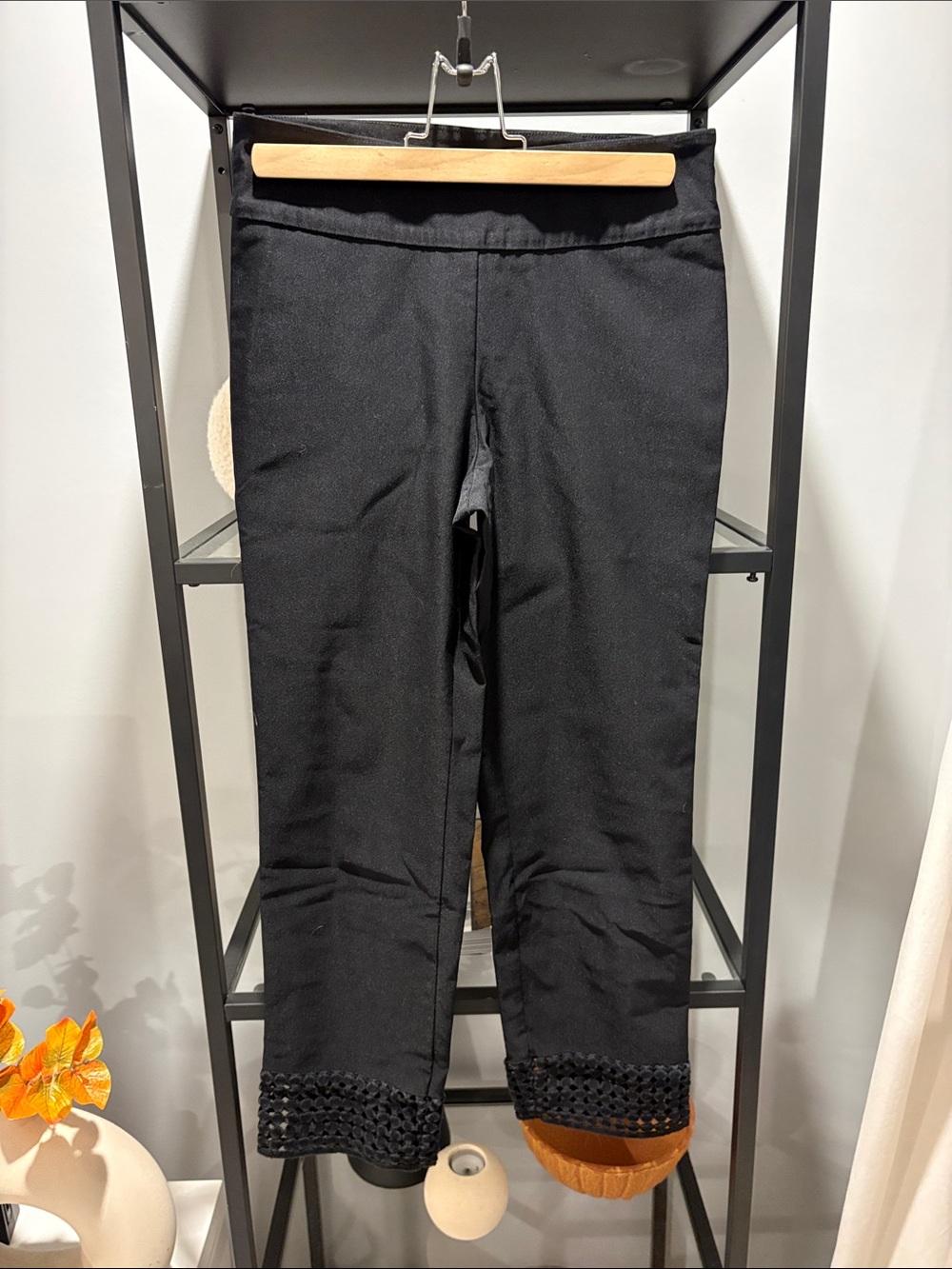 251 Girls' Black Knit Trim Crop Pants